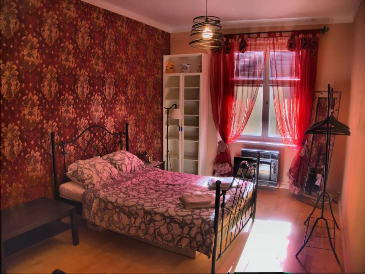 Stela'S Apartments - Vysehrad プラハ